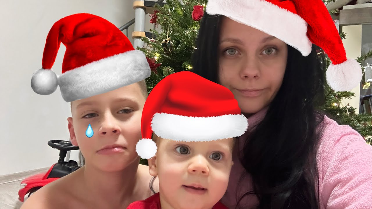 Неудачные подарки на Рождество. Открыл подарки и расстроился