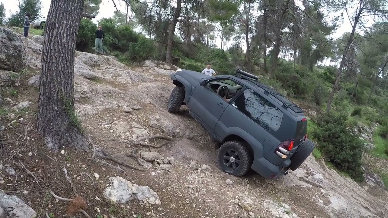 4X4 OFF-ROAD מעלה הקריסה טיול ג׳יפים