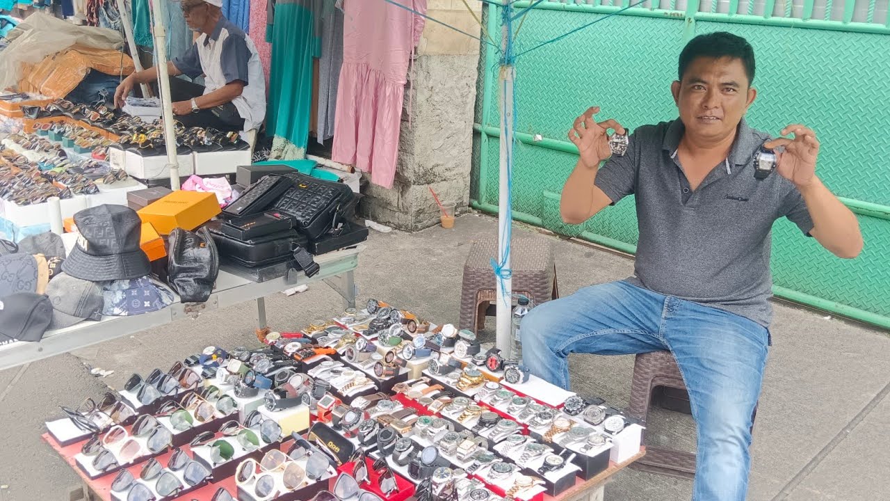 BANYAK STOCK JAM TANGAN BRANDED DIPASAR LOAK JEMBATAN ITEM JATINEGARA JKT TIMUR //ANDRE 085366534561