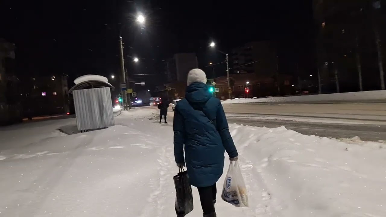 ИДУ ПО ТЁМНОЙ УЛИЦЕ😱 ХОРОШО, ЧТО ВЫ МЕНЯ ПРОВОЖАЕТЕ!