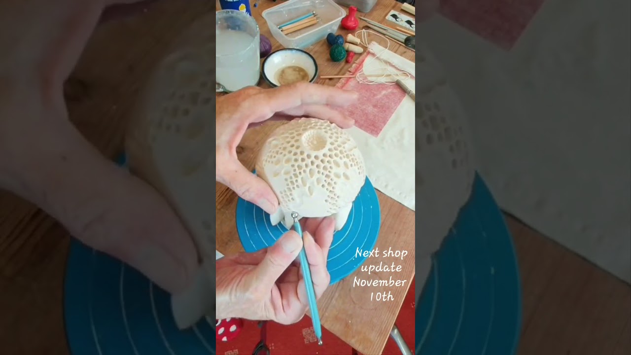 Making a small dish with porcelain paperclay