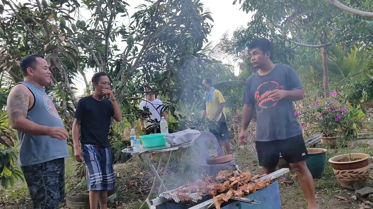 Santai-santai ujung minggu ba rmh mami di desa ilmu..