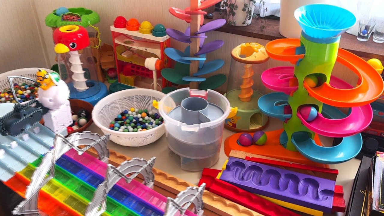 Marble Run  Special ！Many marbles race down colorful courses!5-Color Racing Course