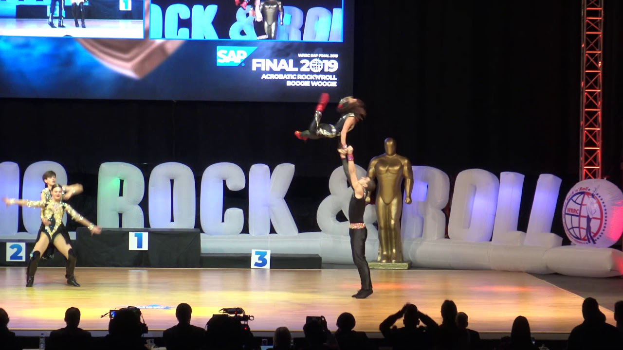 Záhonyi Patrik Márk(Masters)- Szőke Kitti, junior couple, SAP World cup 2019.12.08.