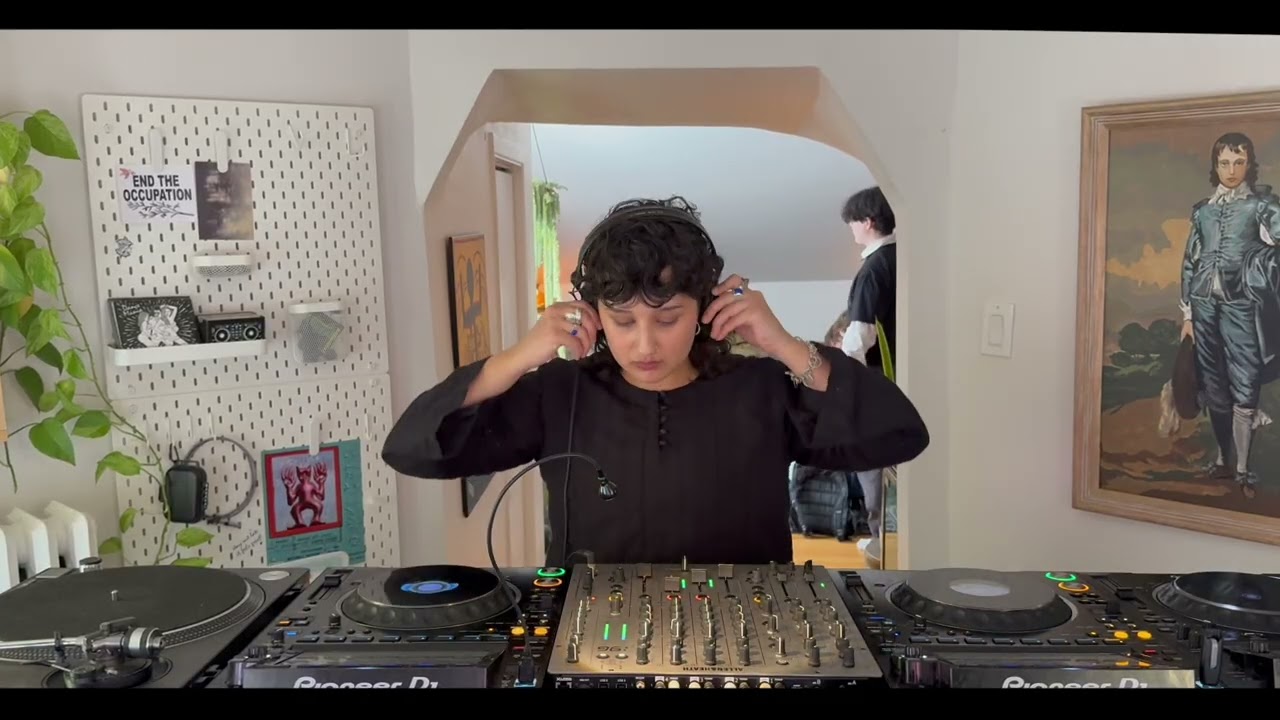 TRANSIENT RADIO: THEYSIII