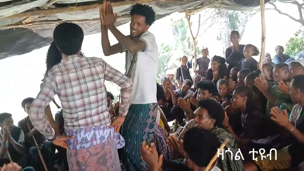 #ከነምልክቱ ዛፍ አለው ከደጇ _ስትወጣ ስትገባ የምትነካው በእጇ _ምርጥ የገጠር ዘፈን! የዝናቡ ደስየ እና አድሴ ቢስጥ ሰርግ መልካም ጋብቻ ወንድሜ!