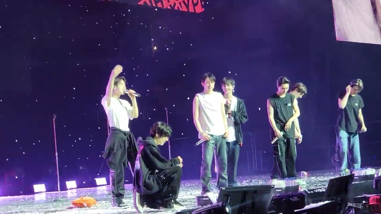 Enhypen's most chaotic performance of the night and last goodbyes 💀🧡 - Anaheim Concert!