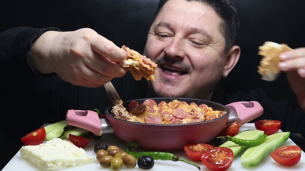 ASMR BREAKFAST^_^ EGG SAUSAGE AMAZING FOOD SOUNDS + KAHVALTI YUMURTA SOSİS HARİKA YEMEK SESLERİ ASMR