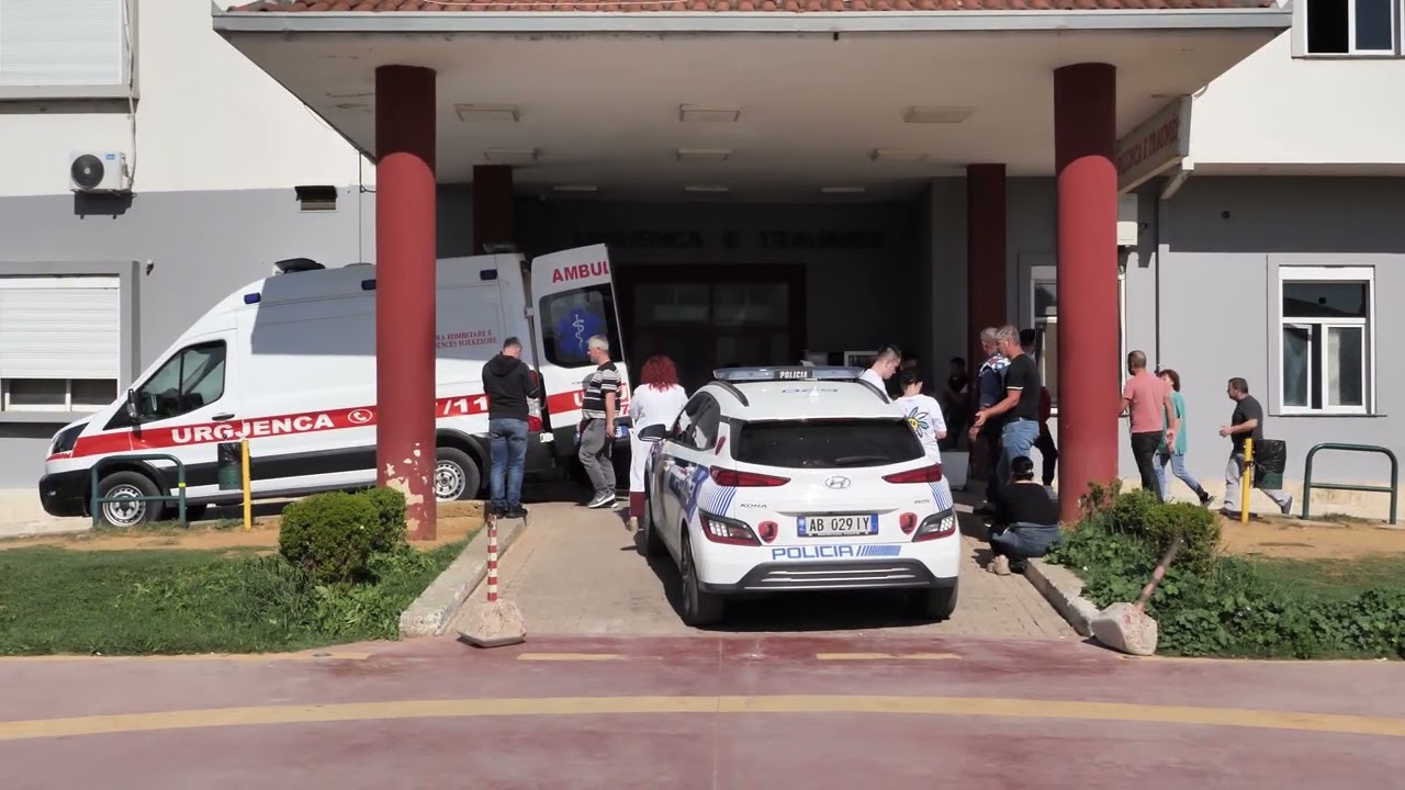 Lëndohen dy efektive “Shqiponja”/ Dibër, bien nga lartësia gjatë operacionit | ABC News Albania