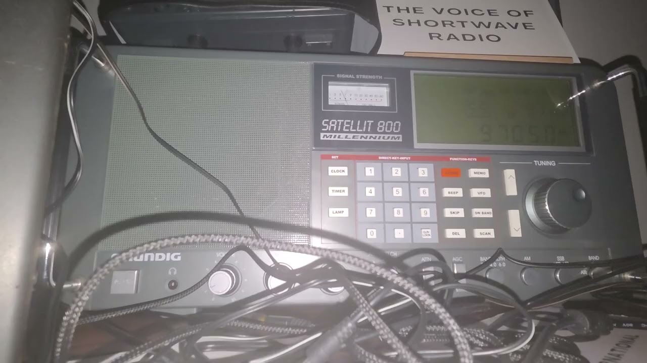 VORW International на частоте 9705 кГц из Тайваня: антенна Grundig Satellit 800 Millennium W/K180...