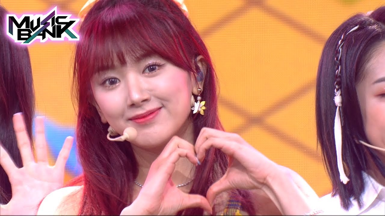 MAKAMAKA(마카마카) - Hey U(헤이유) (Music Bank) | KBS WORLD TV 210903