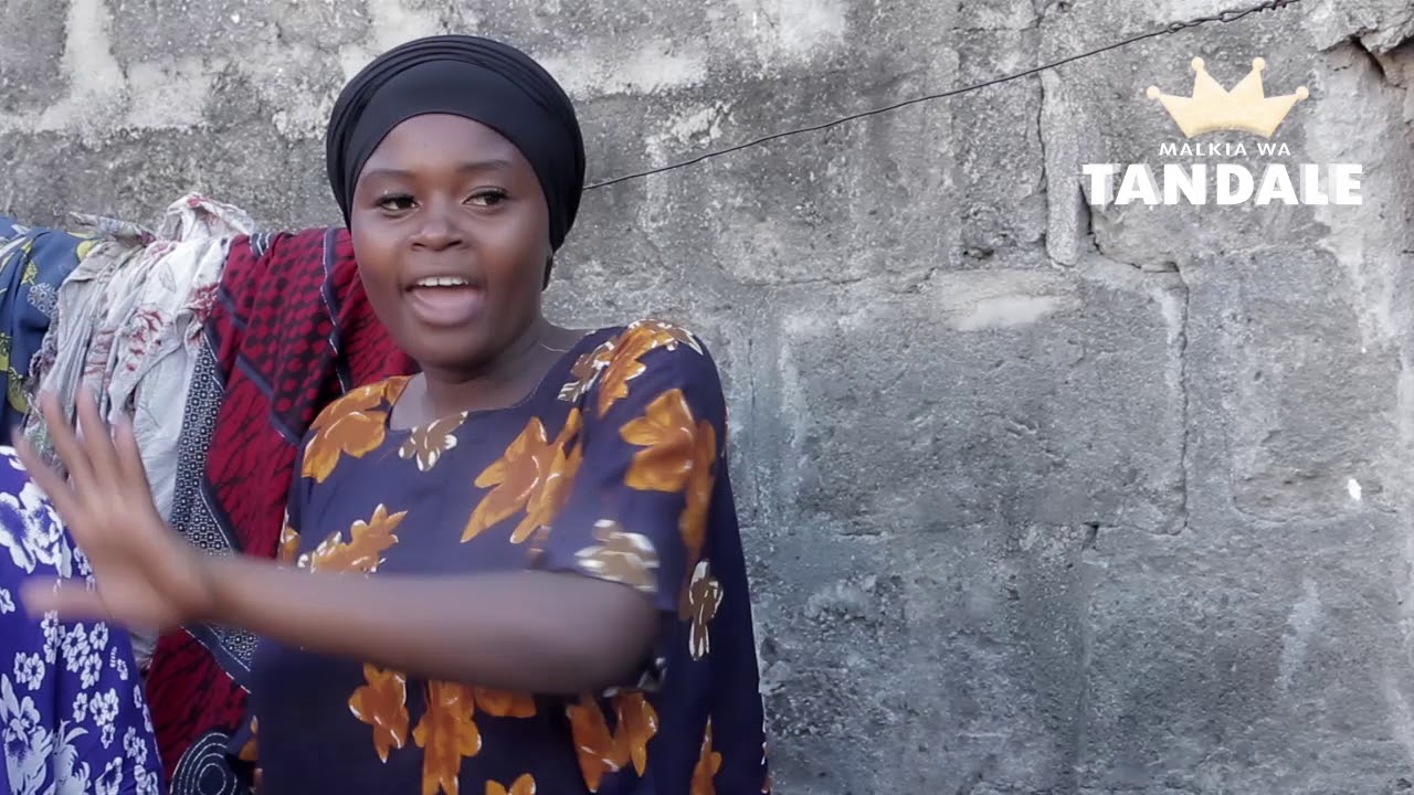 Tatu kipepe ampiga mumewe mbele ya ma-queen wa mtaa (Malkia wa tandale)