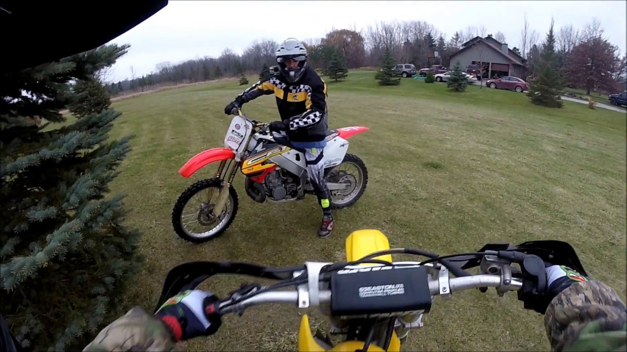 Honda Cr 250 vs Suzuki Rm 125!!!