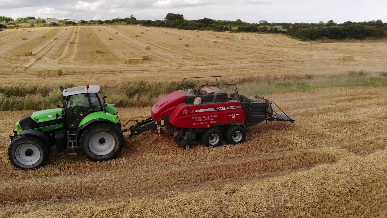 Harvest 2019 baling barley straw