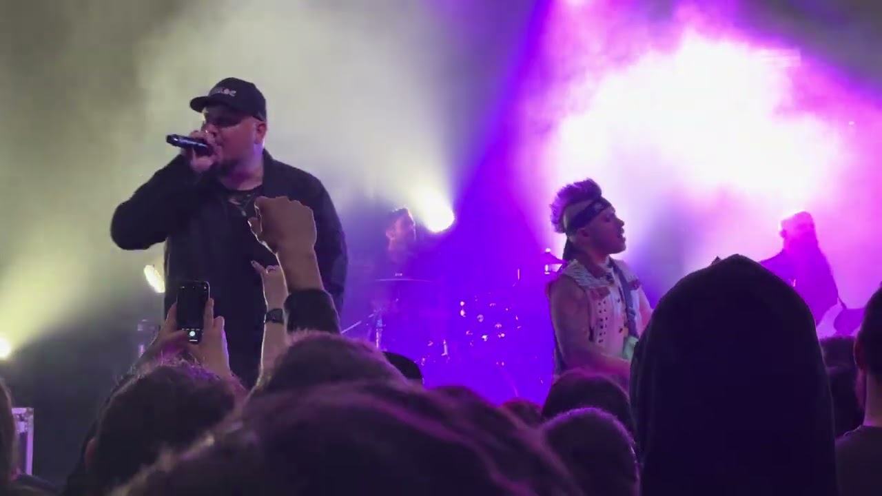 Atreyu live in Sydney 2025 (fullset) The Curse sold out session