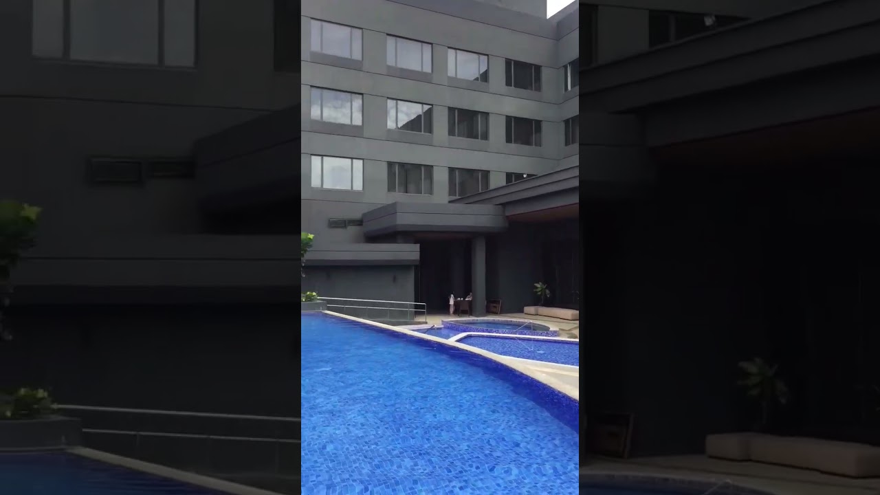 MOST SATISFYING GRAND SUMMIT HOTEL POOL #shorts #short #trending #video