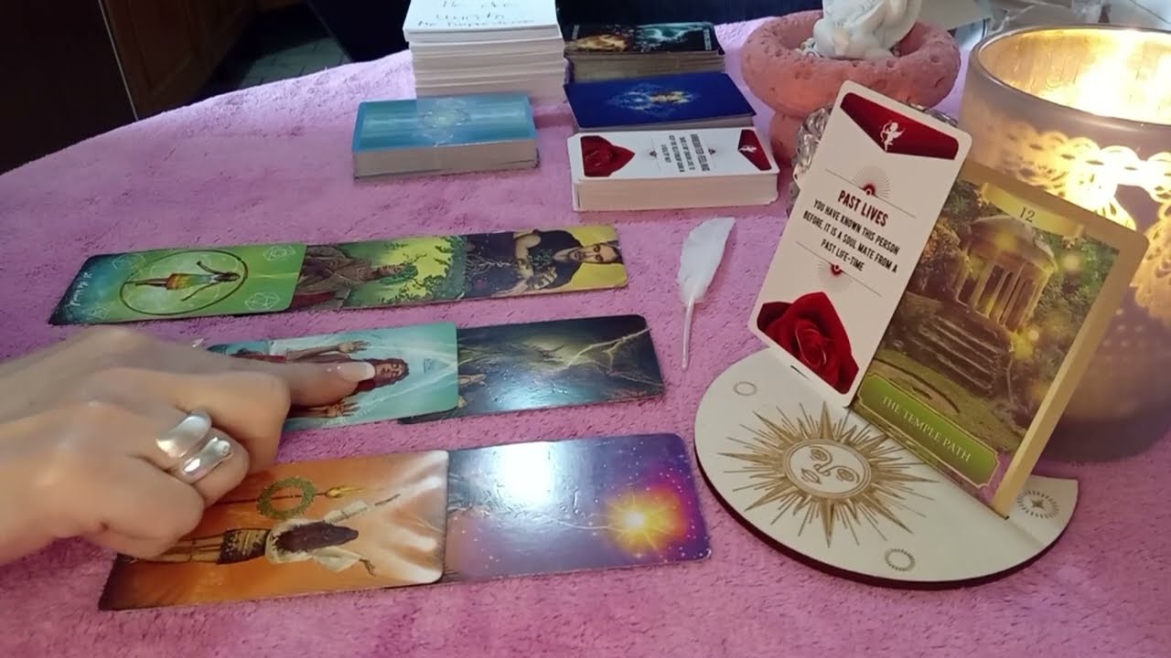 🔮✉️Qué Piensa de Ti?🩷Qué siente por Ti?🦋Qué hará?✨️Frases canalizadas✨️ Tarot Interactivo Amor Hoy