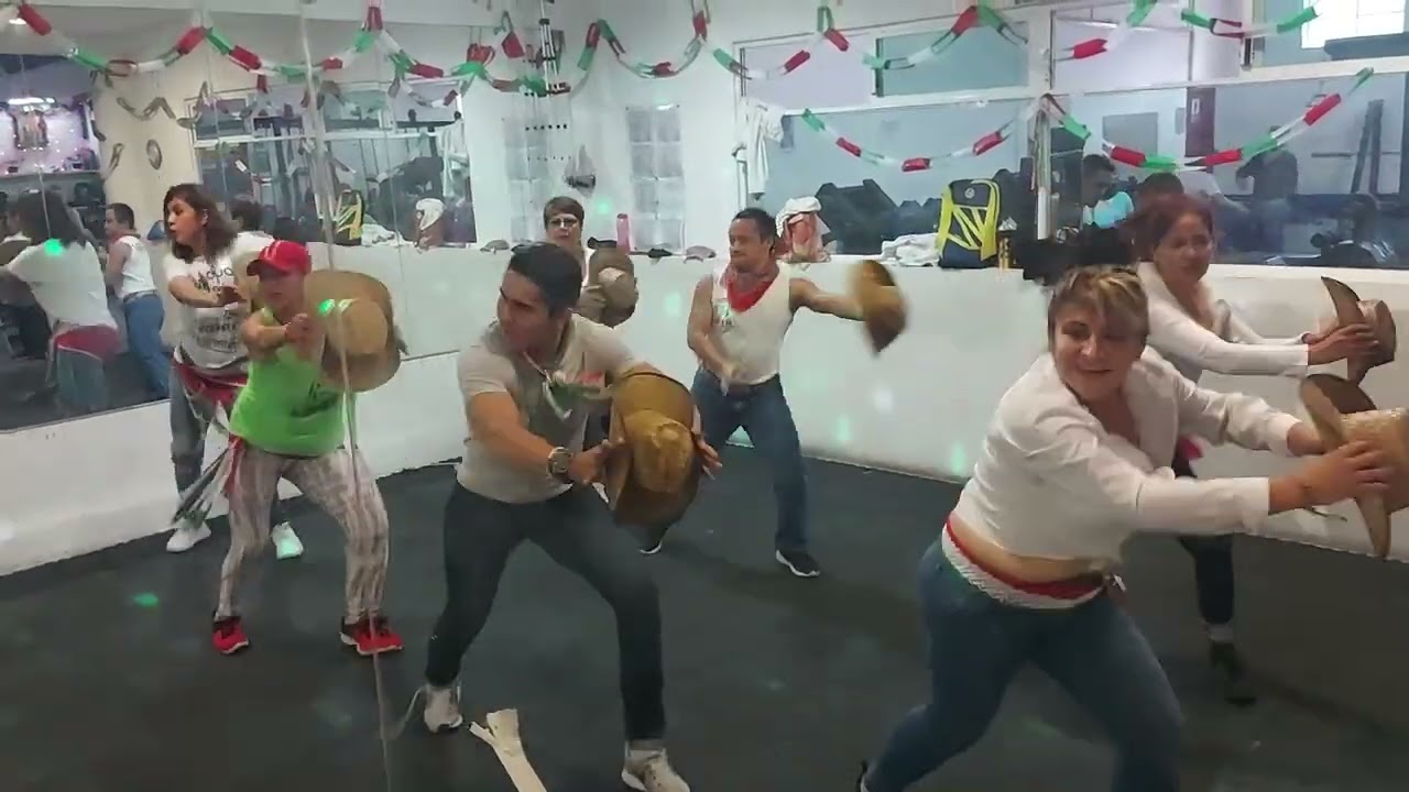Zapateado encabronado - zumba sexy - Viva México 🇲🇽🤠🥳🎊🇲🇽