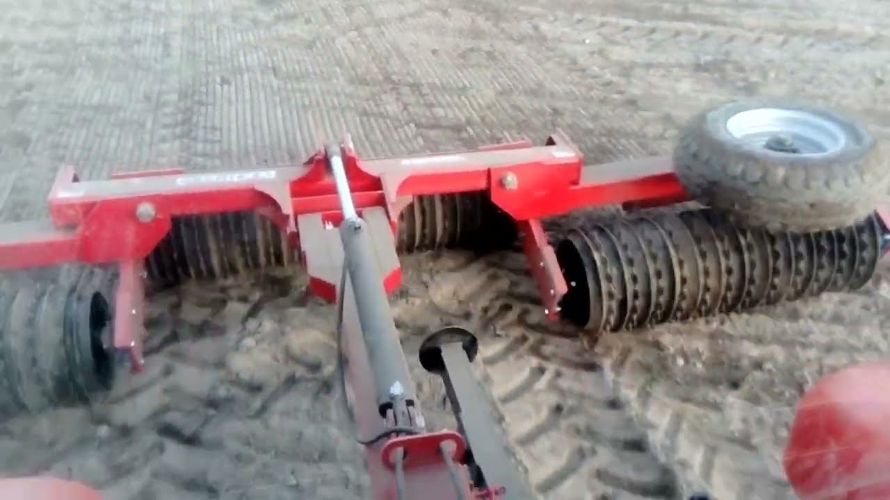 NOWY NABYTEK - Wał posiewny Agro-Factory GROMIX 4,5 m / Wałowanie p&oacute;l 2024