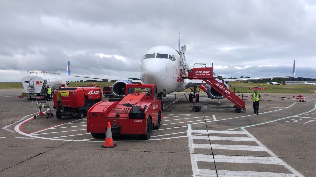 Trip report | jet2 | Boeing 737-800 | Leeds - Split and return as well