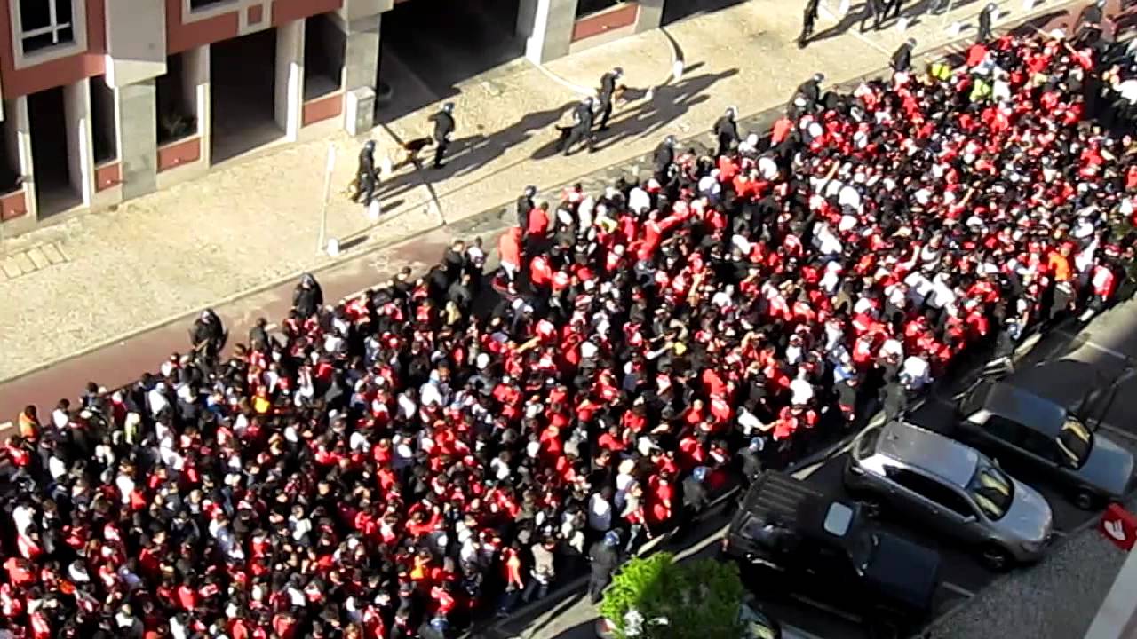 Claque SLB (Derby 9 Abril 2012 - 1ª passagem)