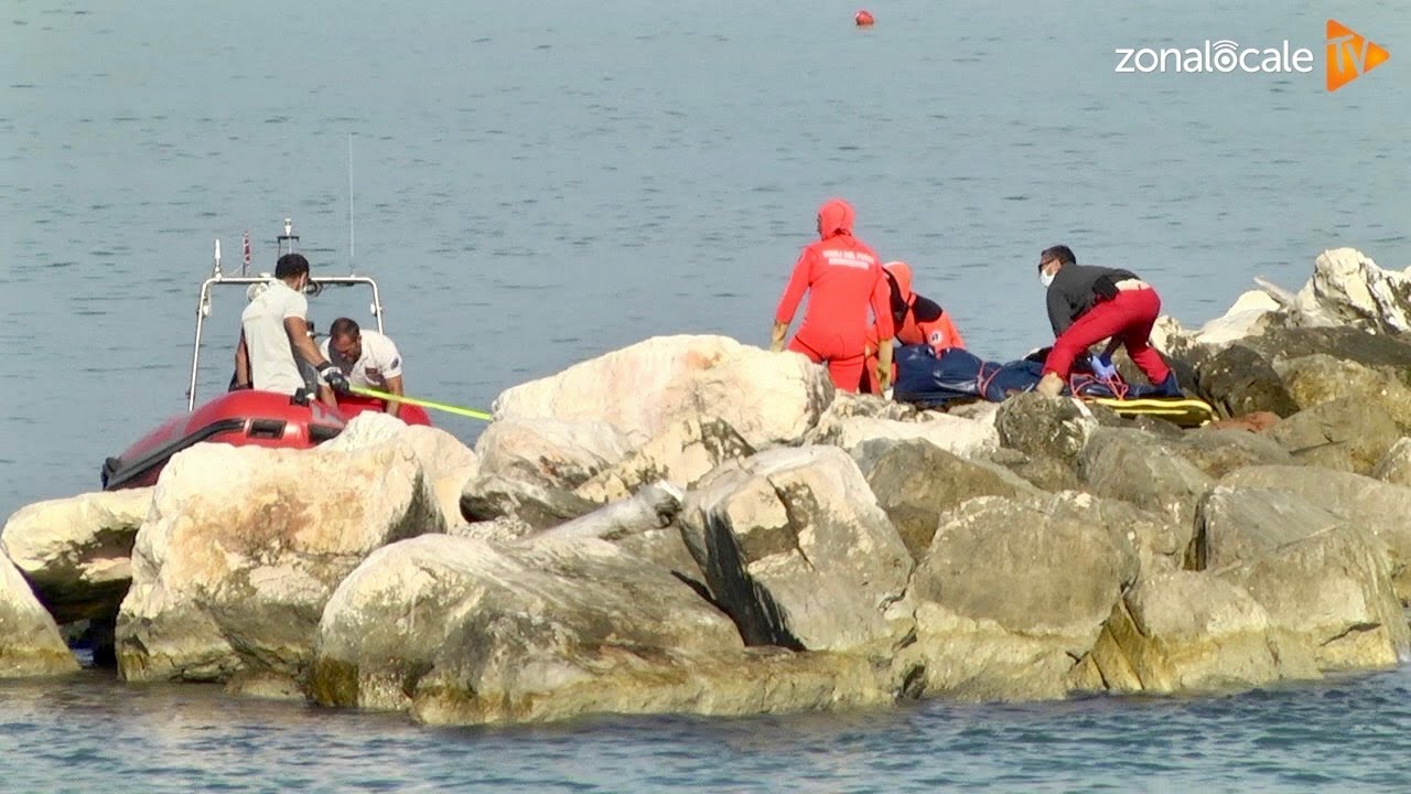 San Salvo - Trovato senza vita tra gli scogli il 41enne disperso in mare