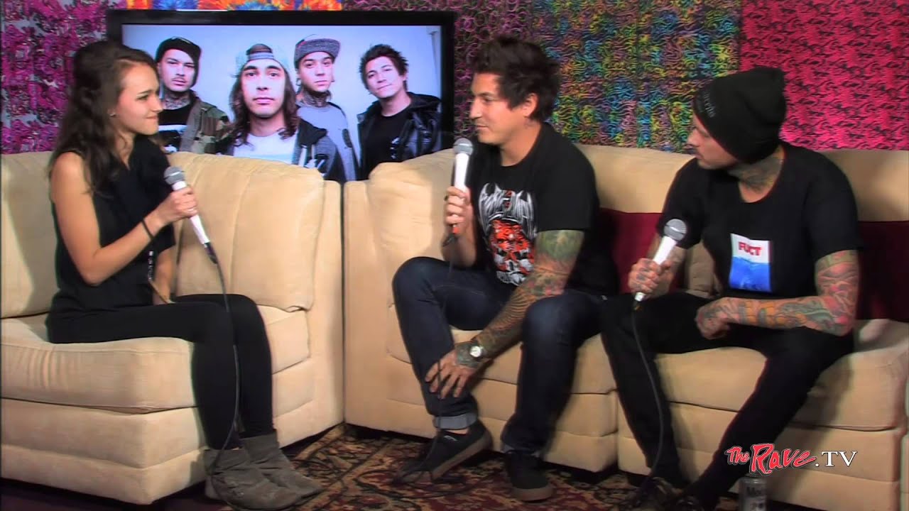 TheRaveTV backstage interview with Pierce The Veil