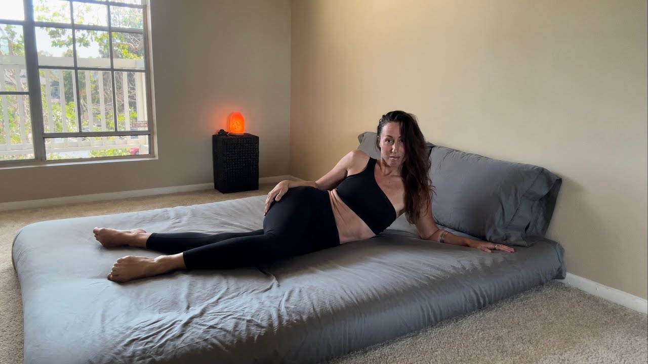 I SLEPT ON THE GROUND FOR 30 DAYS • JAPANESE FUTON REVIEW🌟