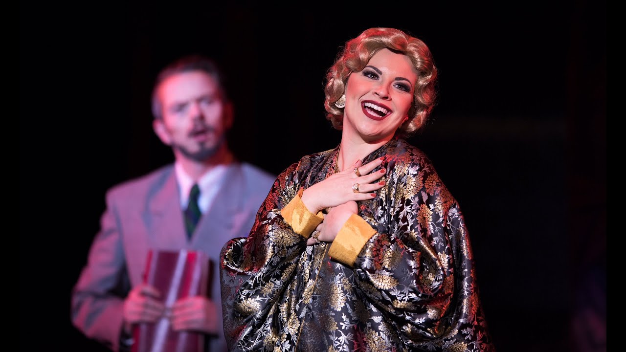 Bullets Over Broadway Highlights