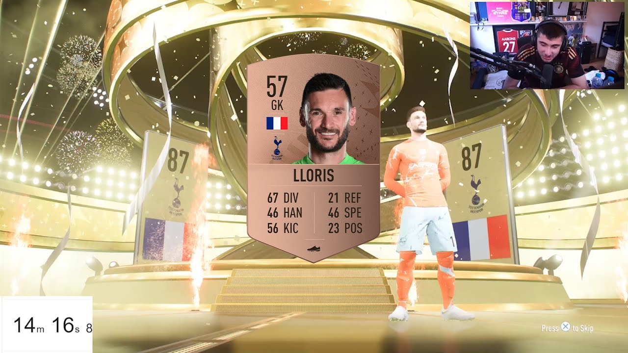 Danny Aarons Packs Lloris🤣