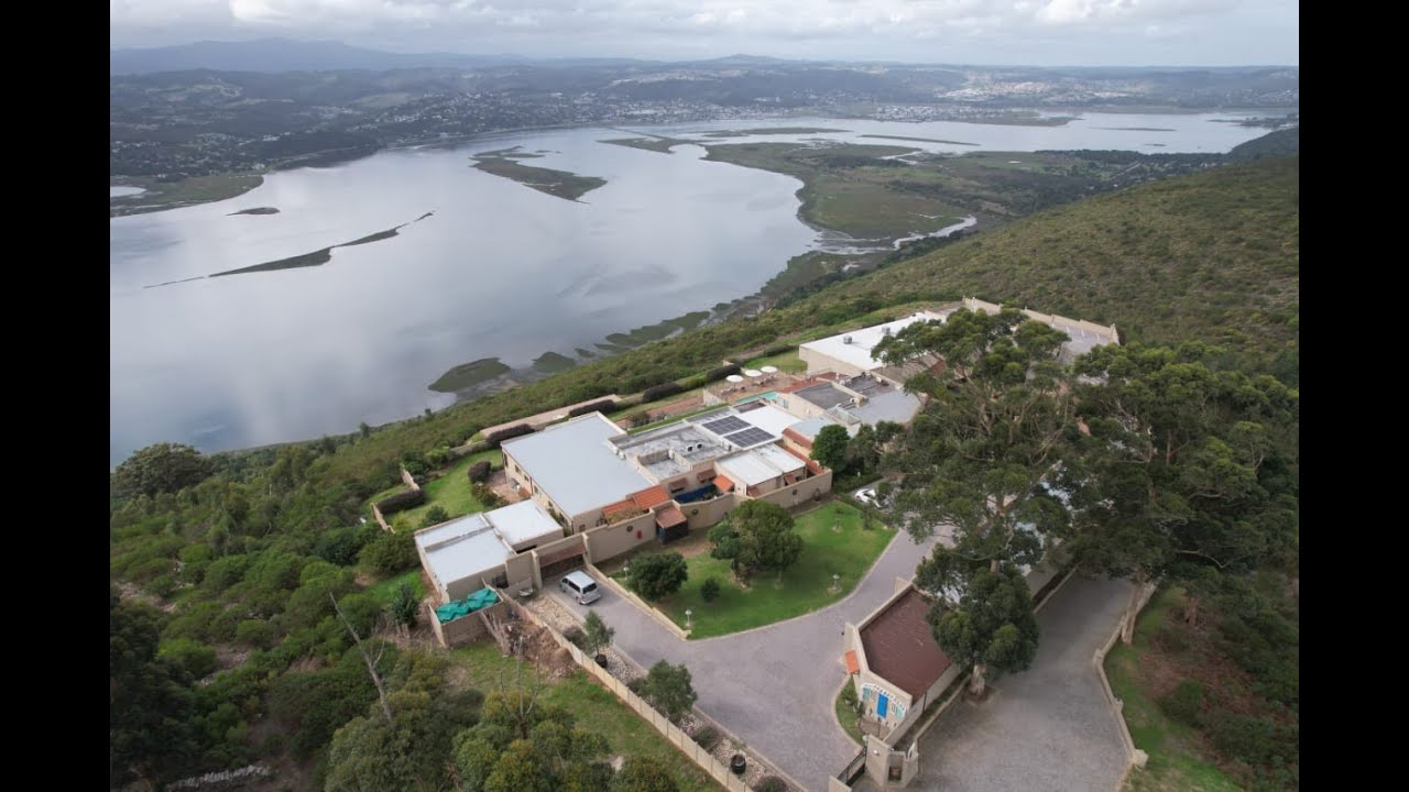 Villa Castolinni - Superior Luxury Guesthouse and Venue in Knysna on the Western Cape Garden Route