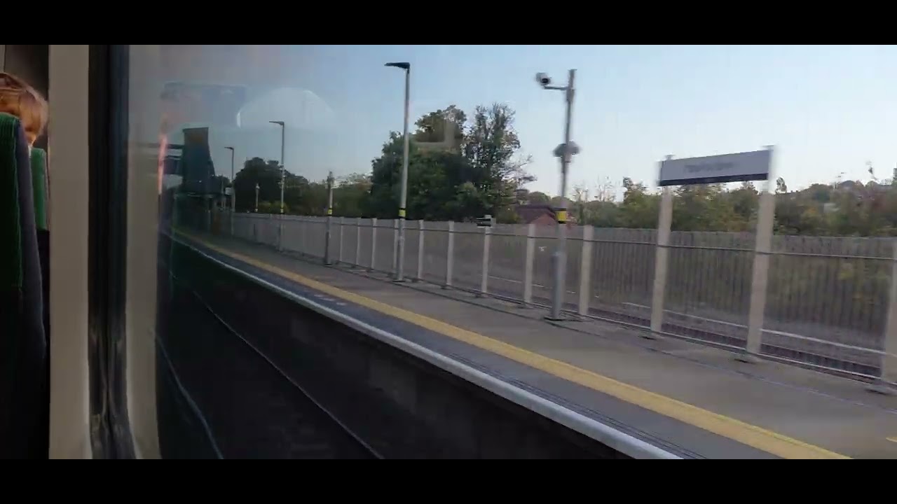 Travelling along Filton Bank out of Bristol Temple Meads #trains #trainspotting #trainjourney 