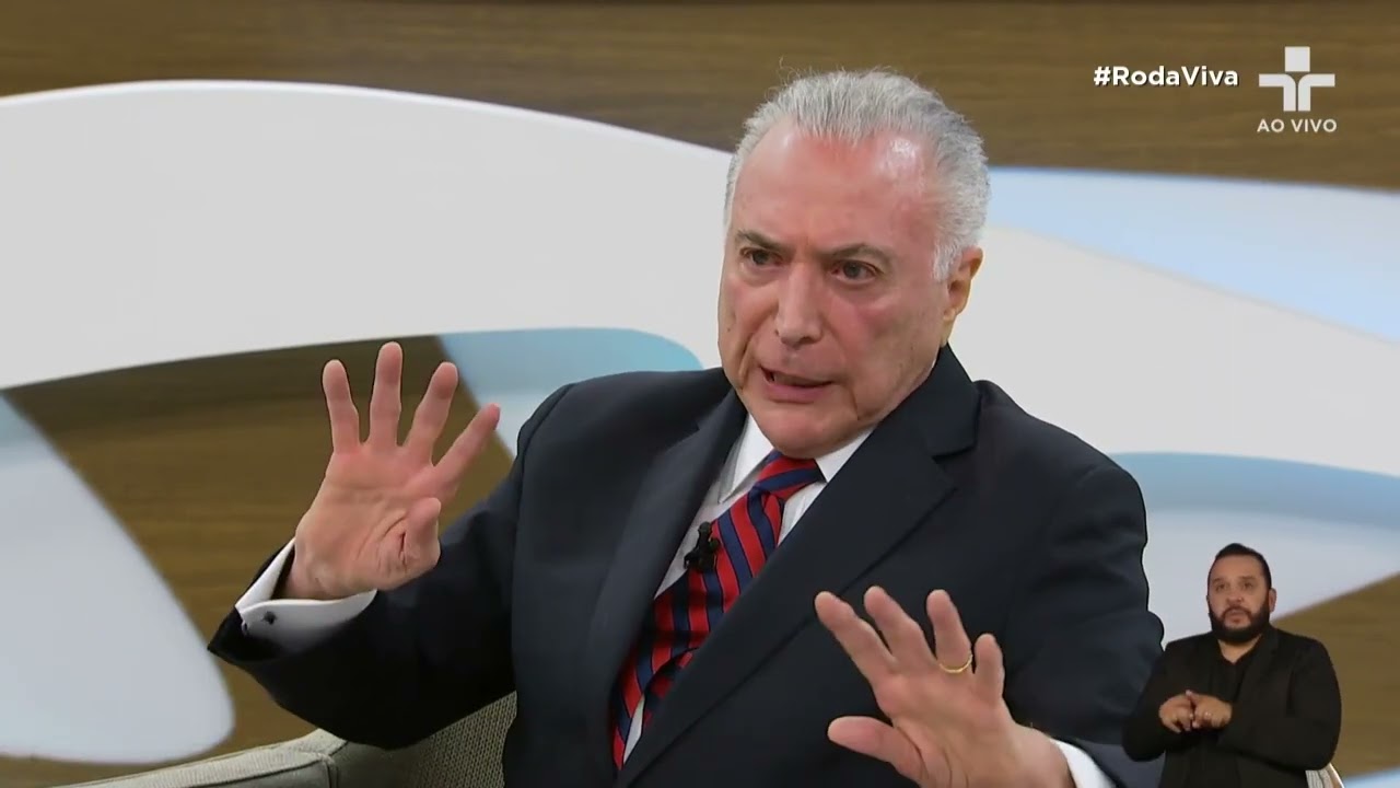 Michel Temer defende prisão especial para Bolsonaro com base na Constituição
