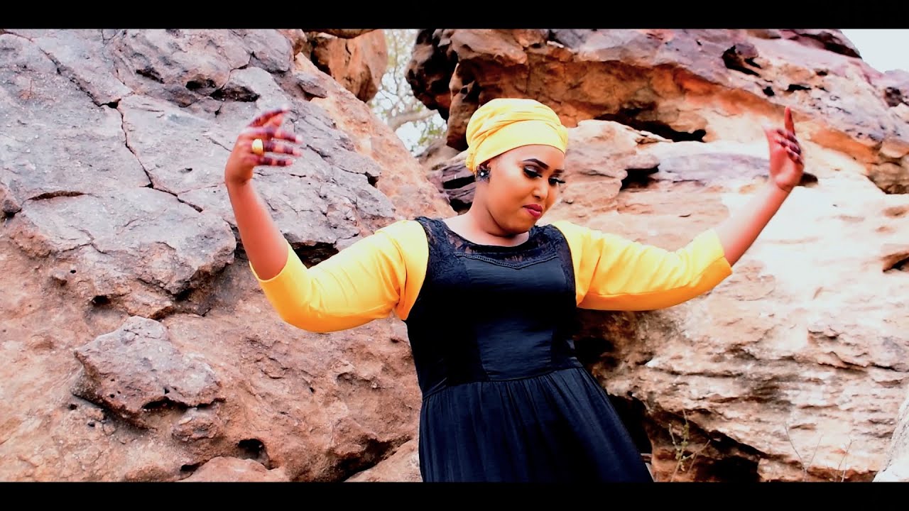 AYAAN HOODO | LABA WAJIILE  |  OFFICIAL MUSIC VIDEO 2020