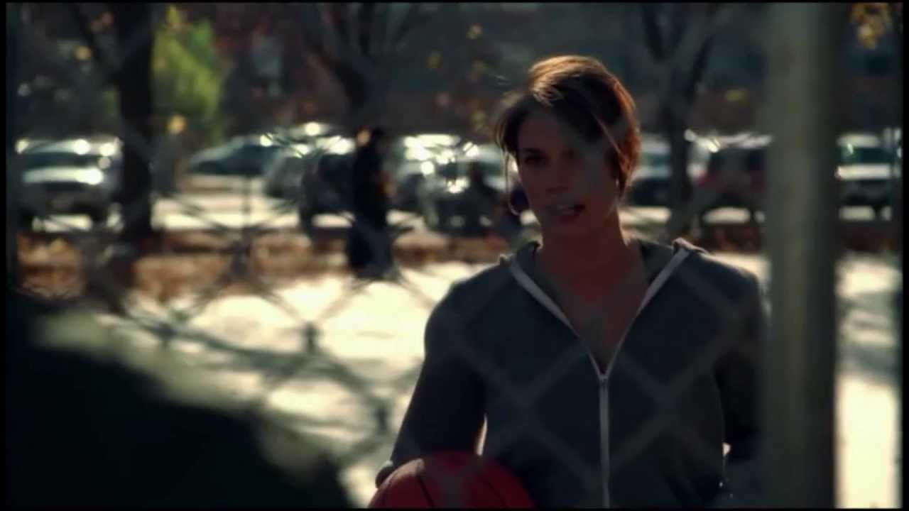 Rookie Blue - 2x07 - Luke talks to Andy at the basketball court