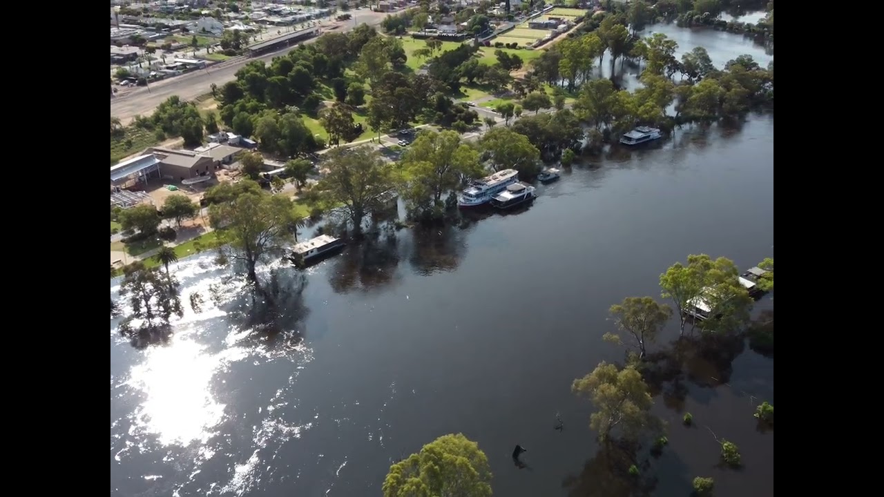 Mildura Floods Buronga Caravan Park 1/12/2022