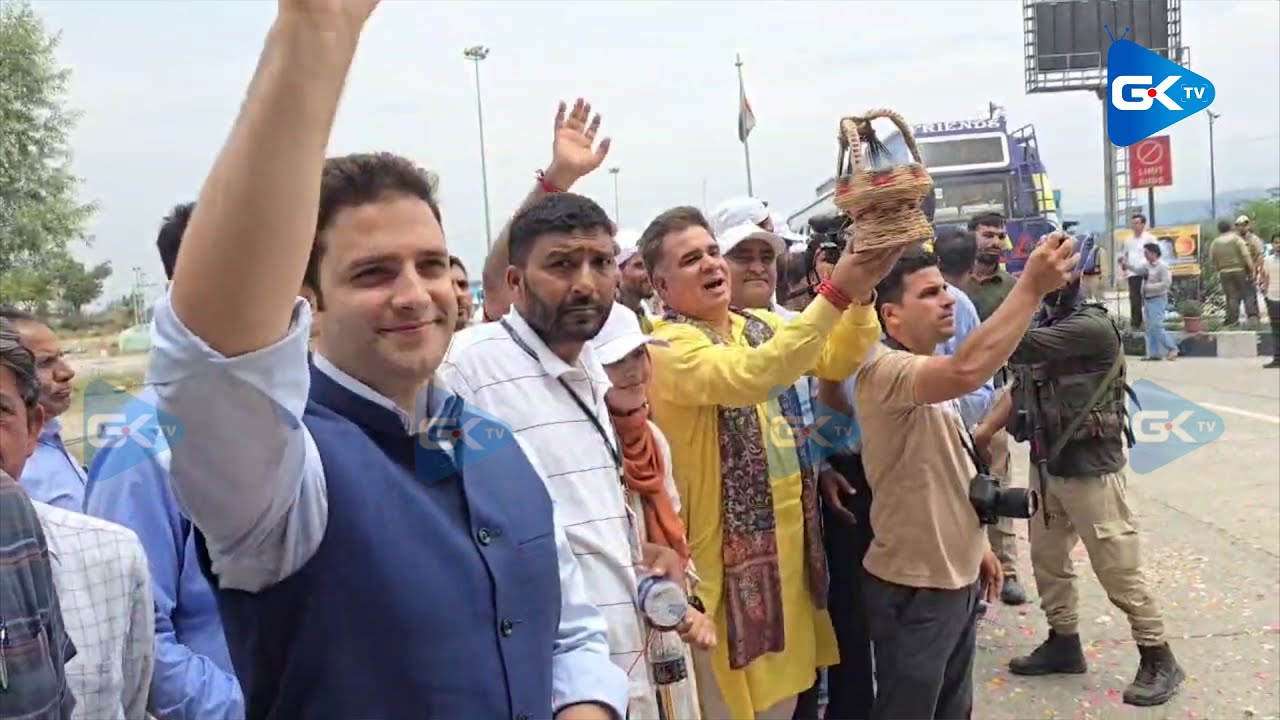 Ravinder Raina, DC Kulgam Athar Aamir Khan welcome Amarnath pilgrims at Qazigund