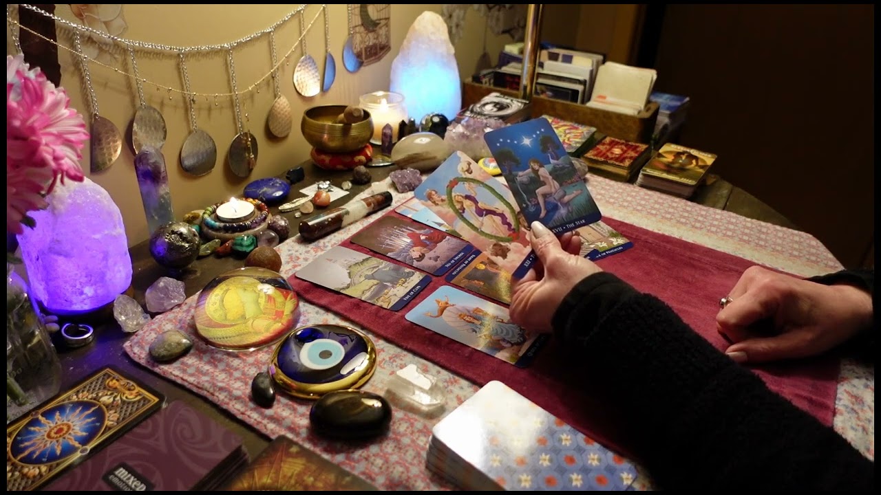 This Person Just Had A MAJOR HEARTBREAK. Feeling Shattered. Needs To Heal.  Collective Love Tarot