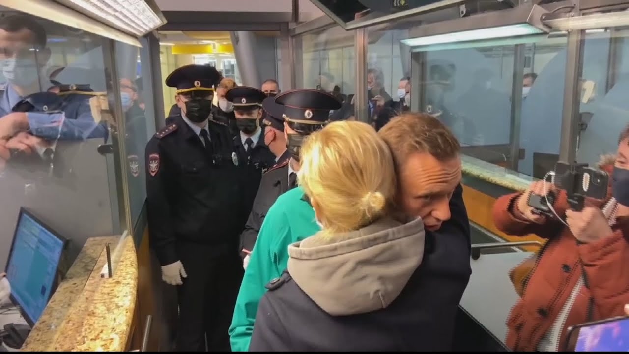 🇷🇺 اعتقال المعارض الروسي ألكسي نافالني فور عودته لموسكو