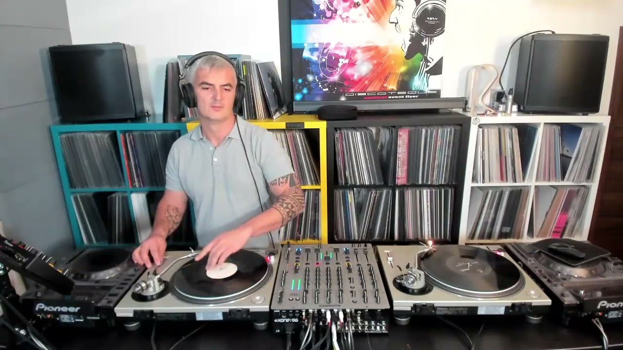 100% TECHNO VINYL SET