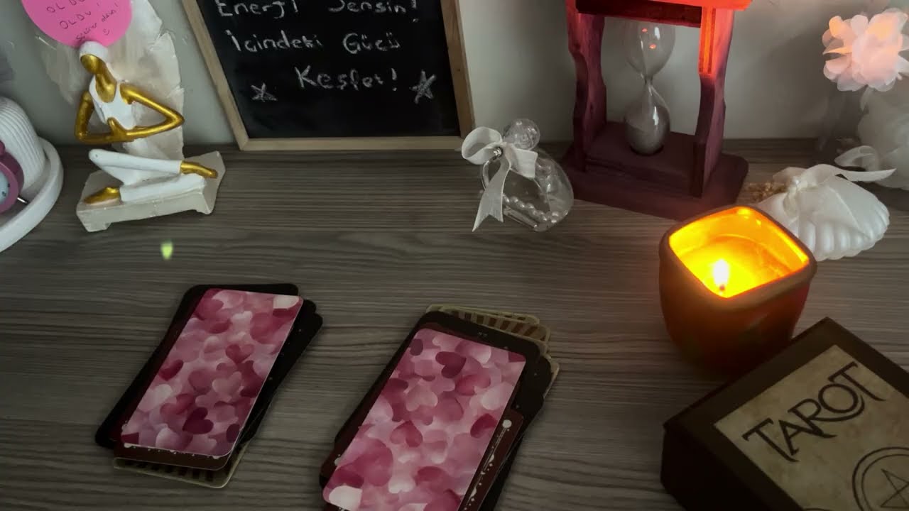 💌Deste Seç💌Aklımdaki Kişi Bana Ne Söylemek İster? Tarot Okuması