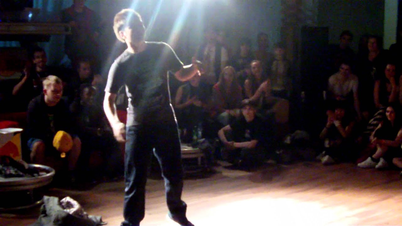 Hozin @ Popping Showcase in Russia 2011 (HD)