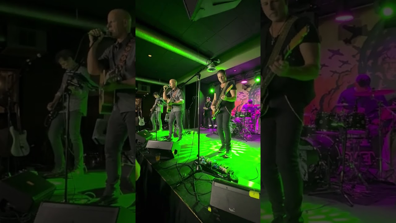 Counting Crows- Rain King [The Distractions] Live Cover