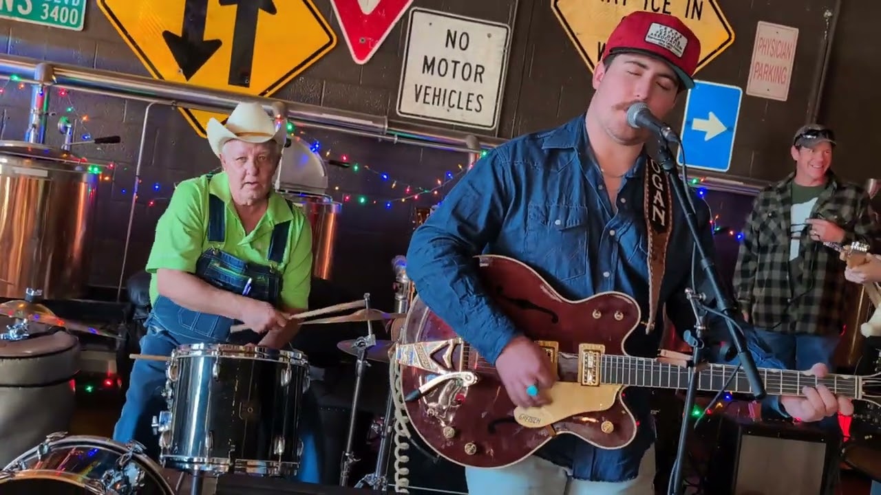 Logan Ellis w/ Ty V, Cam, Chano, Parker & Tres at the Old Tascosa Brewery Jam 1-11-26 Amarillo
