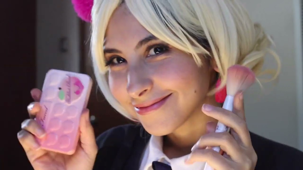 ASMR Arabic اشهر بنت في المدرسة تعملك مكياج | ASMR popular girl in school gives you a makeover