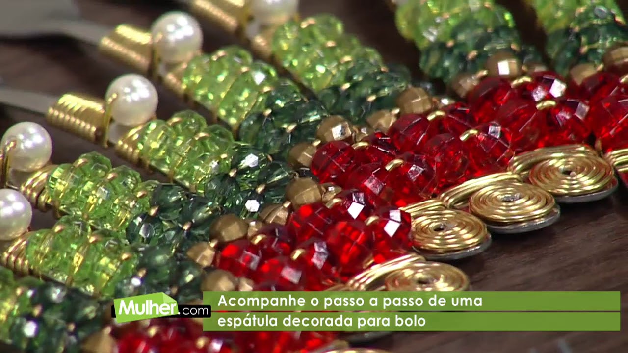Talheres bordados por Andreia Spazzapan - 28/11/2017 - Mulher.com - P2/2