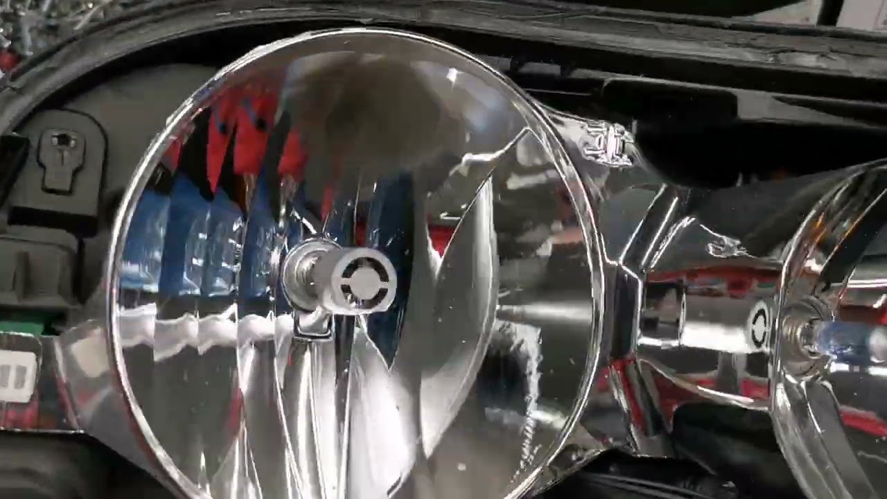 Volvo XC-90 - przer&oacute;bka zwykłych oryginalnych lamp na Bi-LED