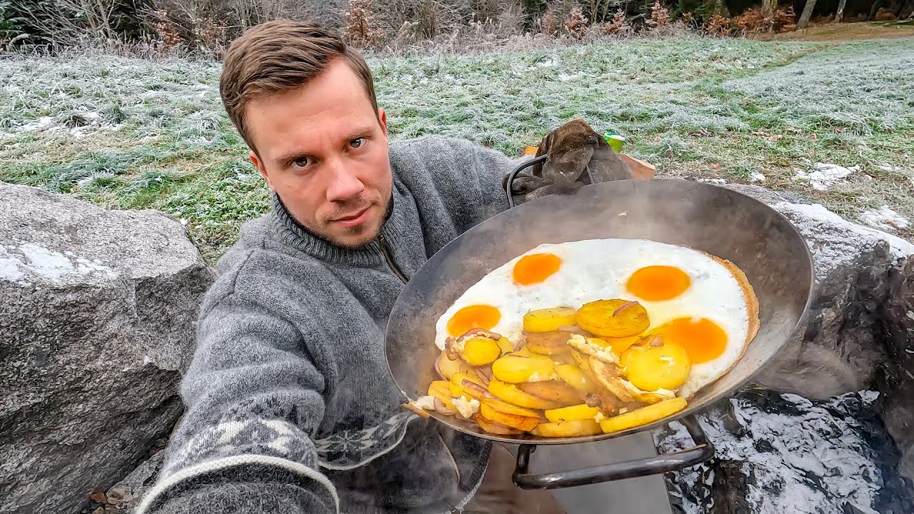 Bratkartoffeln und Spiegeleier - Hochgenuss vom Lagerfeuer