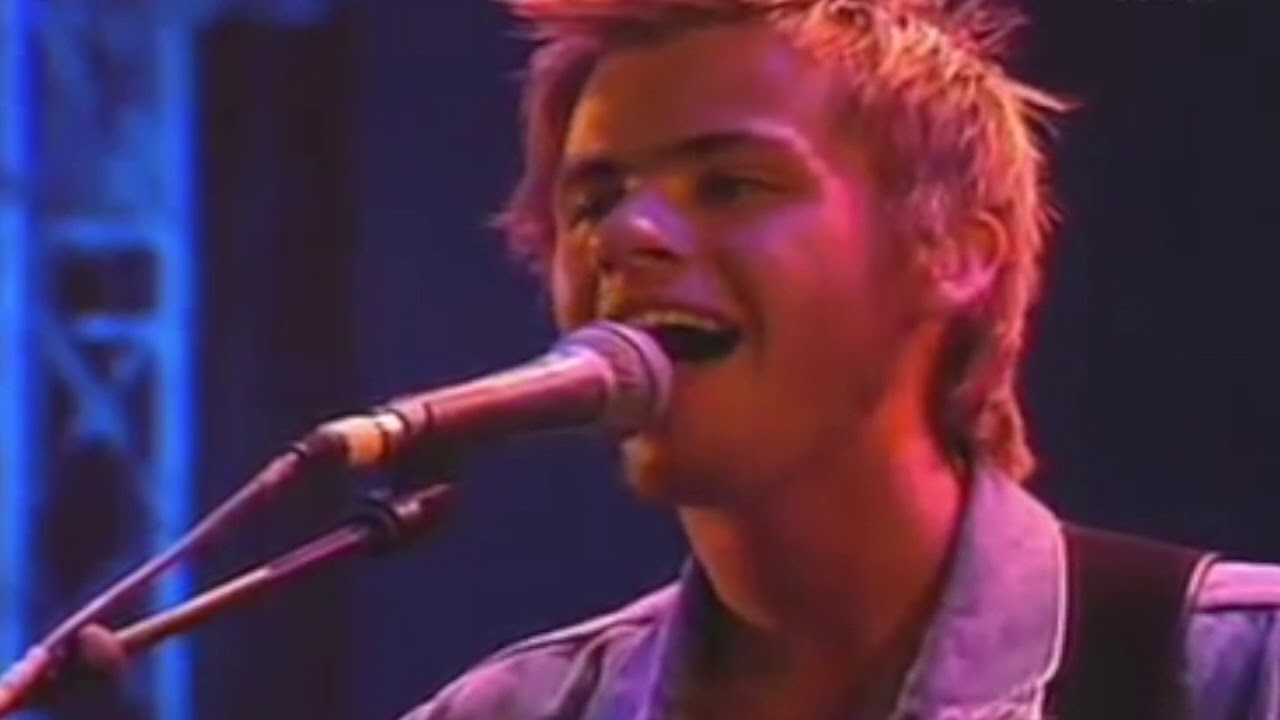 The Moffatts - Antifreeze and Aeroplanes (LIVE) - OFFICIAL