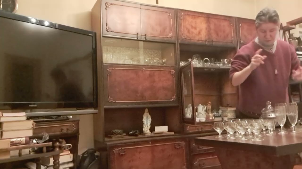 Sprzątanie meblościanki 